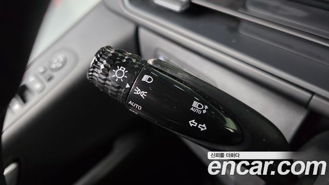 Hyundai Staria 2025 — photo 27