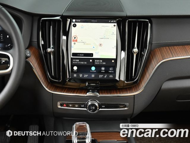 Volvo XC60 2025 — photo 14