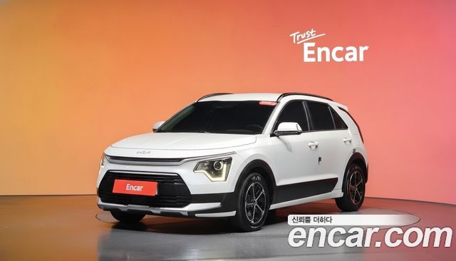 Kia Niro 2022 — photo 1