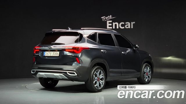 Kia Seltos 2022 — photo 2