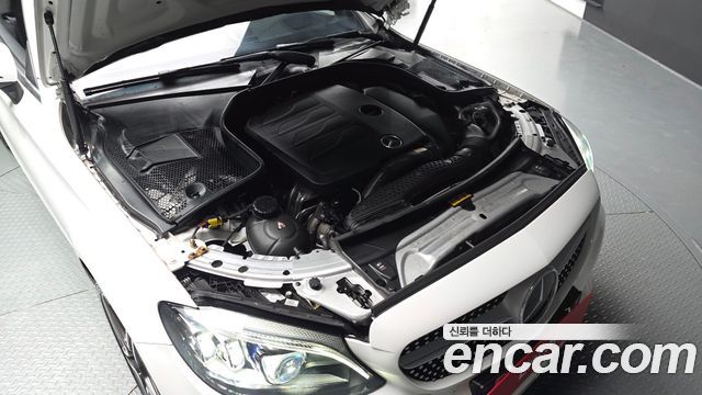 Mercedes-Benz C-Class 2021 — photo 6