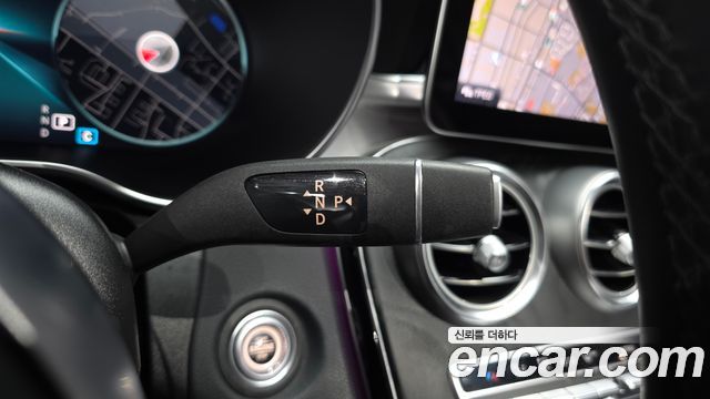 Mercedes-Benz C-Class 2021 — photo 12