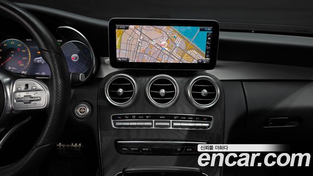 Mercedes-Benz C-Class 2021 — photo 20