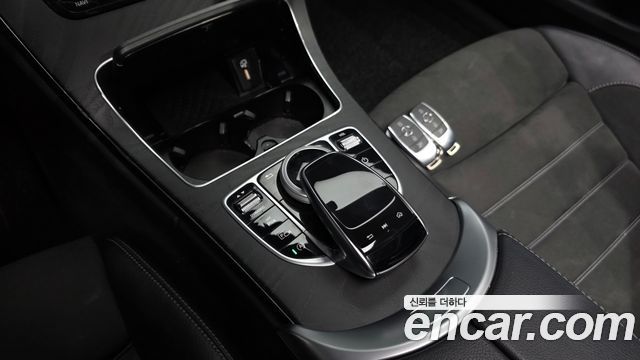 Mercedes-Benz C-Class 2021 — photo 32