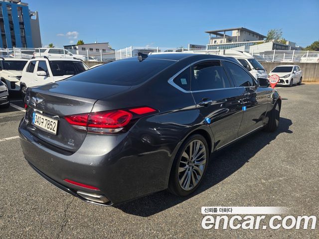 Genesis G80 2018 — photo 2