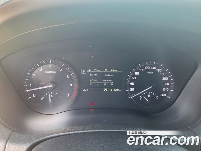 Genesis G80 2018 — photo 8
