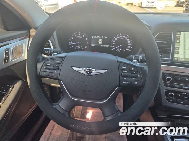 Genesis G80 2018 — photo 12