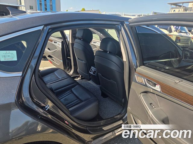 Genesis G80 2018 — photo 14
