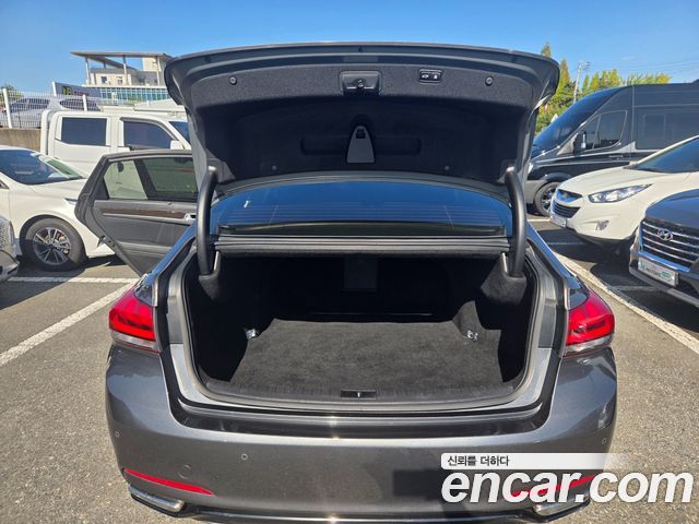 Genesis G80 2018 — photo 15