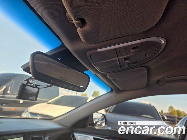 Genesis G80 2018 — photo 16