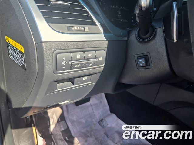 Genesis G80 2018 — photo 19