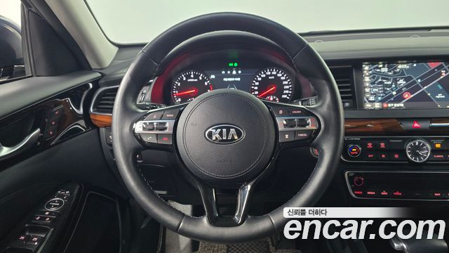 Kia K7 2017 — photo 19