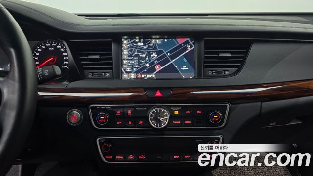 Kia K7 2017 — photo 21