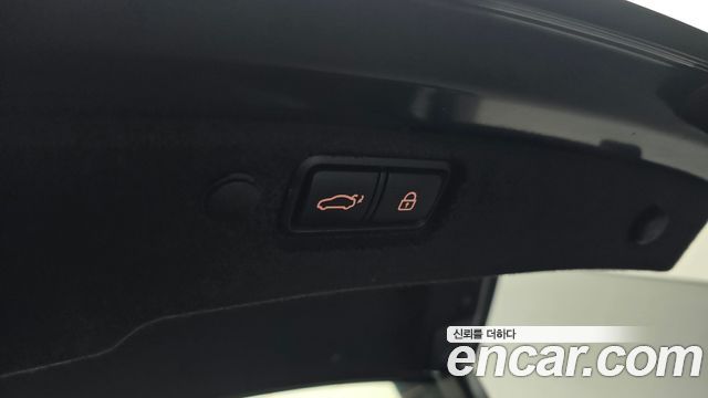 Kia K7 2017 — photo 25