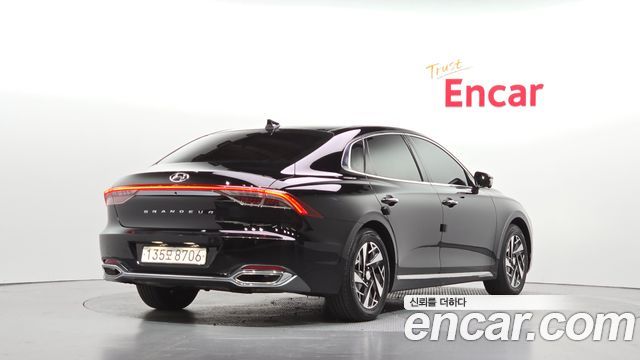Hyundai Grandeur 2023 — photo 2