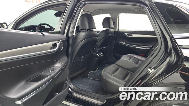 Hyundai Grandeur 2023 — photo 17