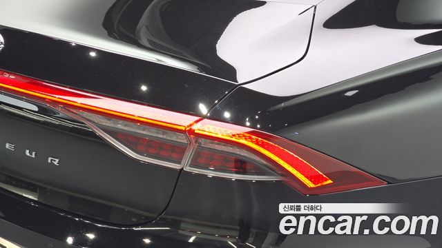 Hyundai Grandeur 2023 — photo 9