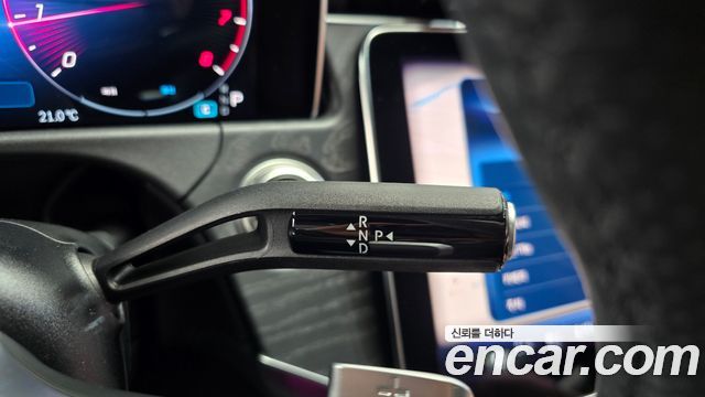 Mercedes-Benz E-Class 2026 — photo 9