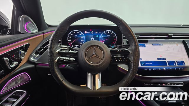 Mercedes-Benz E-Class 2026 — photo 12