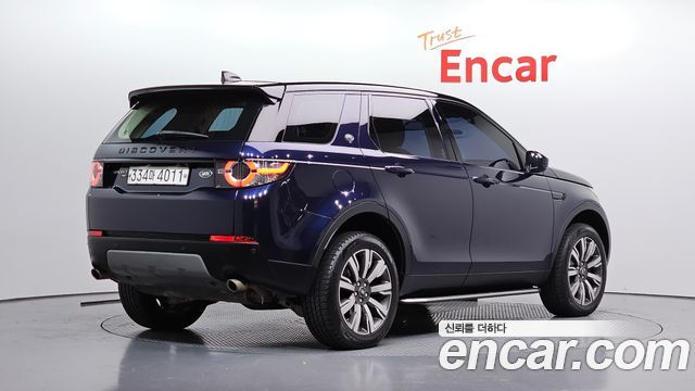 Land Rover Discovery Sport 2019 — photo 2