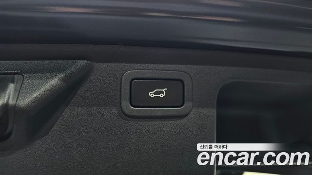Land Rover Discovery Sport 2019 — photo 20