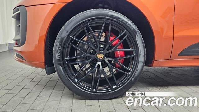 Porsche Macan 2023 — photo 5