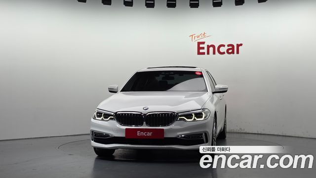 BMW 5-Series 2018 — photo 3