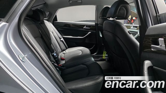 Hyundai Sonata 2016 — photo 11