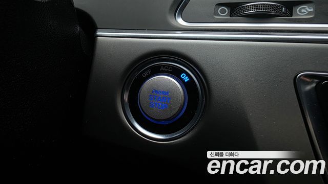 Hyundai Sonata 2016 — photo 18