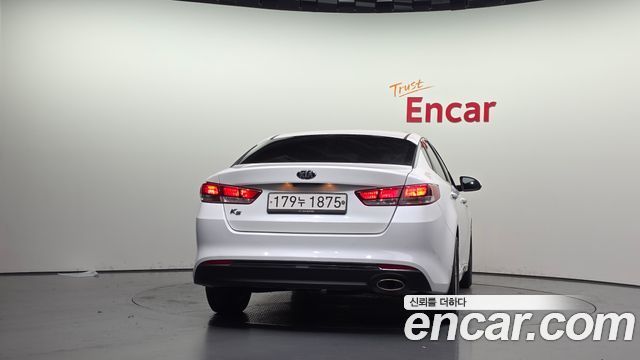 Kia K5 2017 — photo 4
