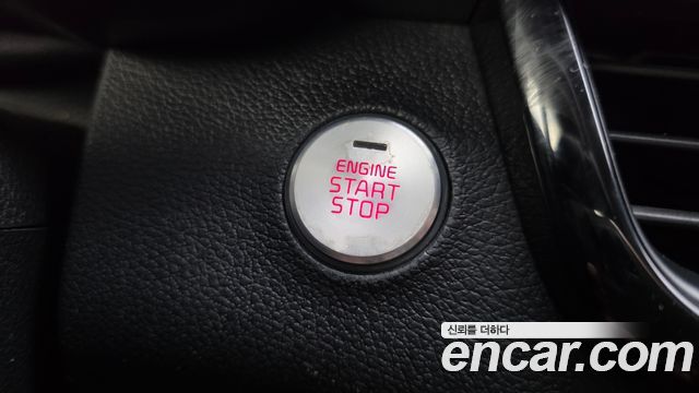 Kia K5 2017 — photo 16