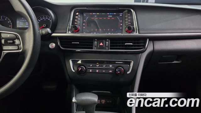 Kia K5 2017 — photo 17