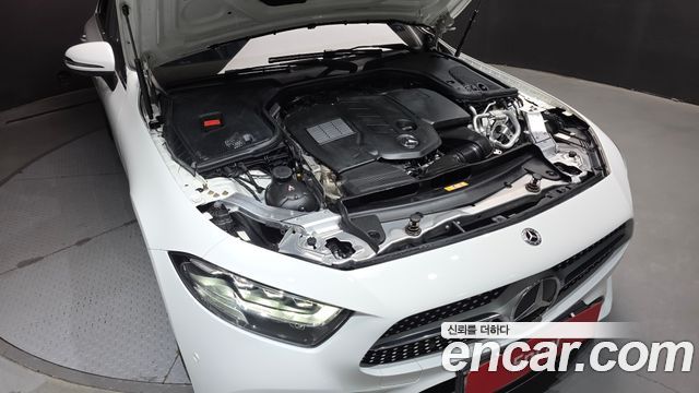Mercedes-Benz CLS-Class 2020 — photo 6