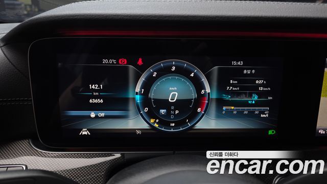 Mercedes-Benz CLS-Class 2020 — photo 11