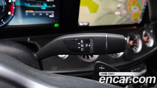 Mercedes-Benz CLS-Class 2020 — photo 12