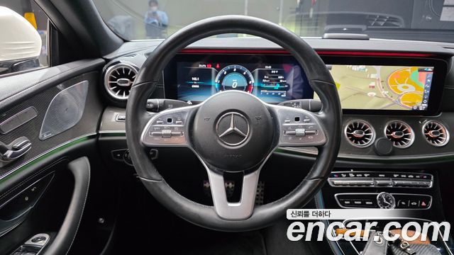Mercedes-Benz CLS-Class 2020 — photo 19