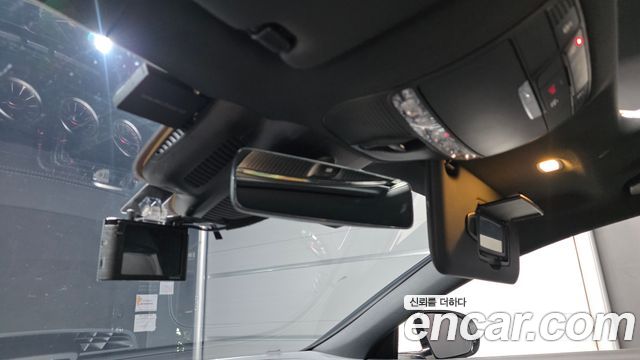 Mercedes-Benz CLS-Class 2020 — photo 29