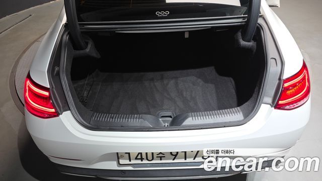 Mercedes-Benz CLS-Class 2020 — photo 31