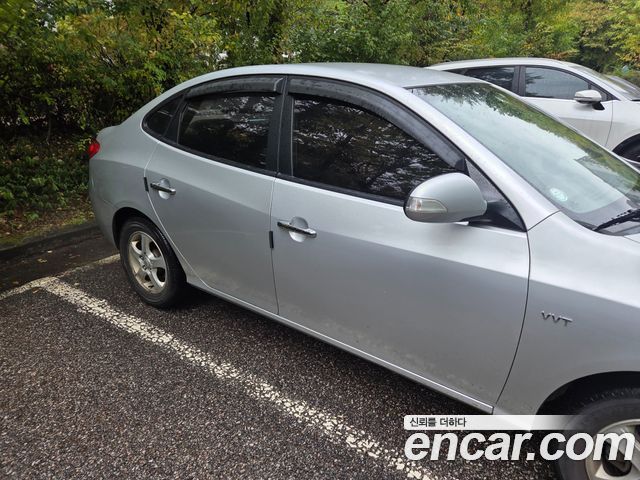 Hyundai AVANTE 2010 — photo 4