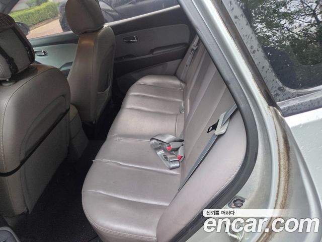 Hyundai AVANTE 2010 — photo 11