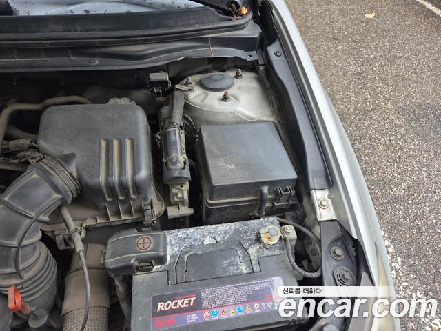 Hyundai AVANTE 2010 — photo 15