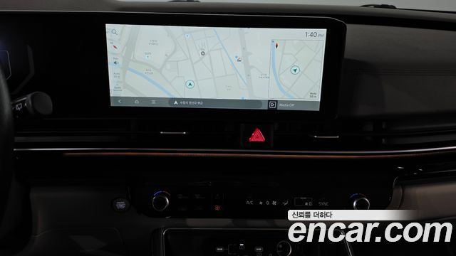 Kia Canival 2025 — photo 18