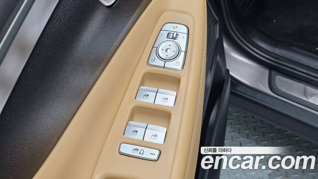 Hyundai Santafe 2023 — photo 24