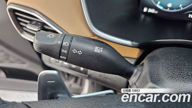 Hyundai Santafe 2023 — photo 25