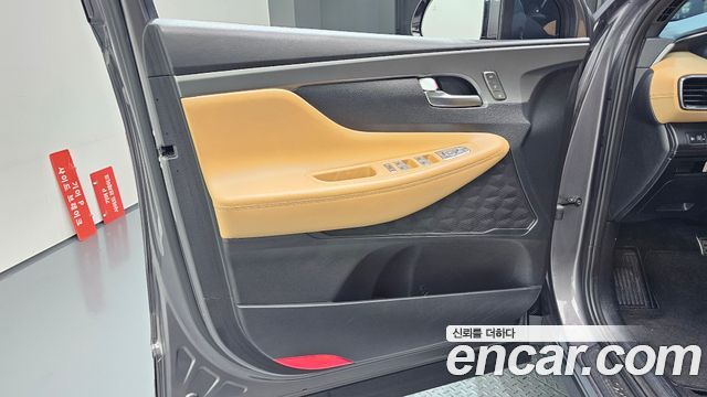 Hyundai Santafe 2023 — photo 14