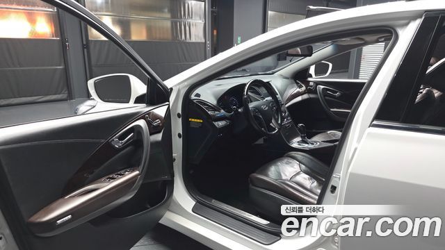 Hyundai Grandeur 2016 — photo 10