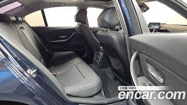 BMW 3-Series 2016 — photo 12