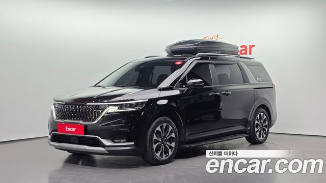 Kia Canival 2023 — photo 1