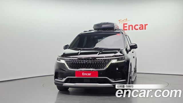Kia Canival 2023 — photo 3
