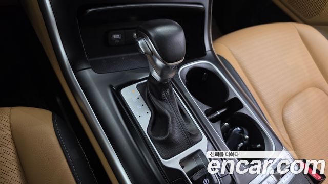 Kia Canival 2023 — photo 12